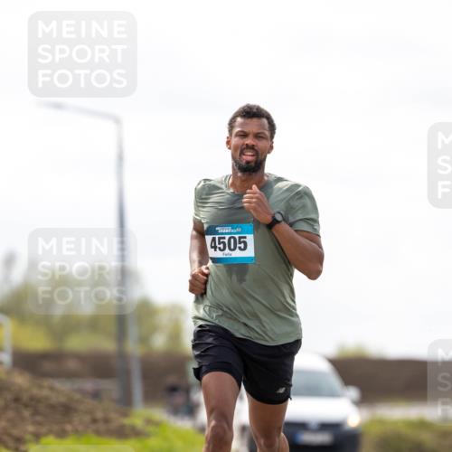 12.04.2026 - 45. Internationalen Wilhelmsburger Insellauf Michael Strokosch http://msf.ph/oto/9457330 12.04.2026 12:35:28 Laufen 45, 4505 meine-sportfotos.de