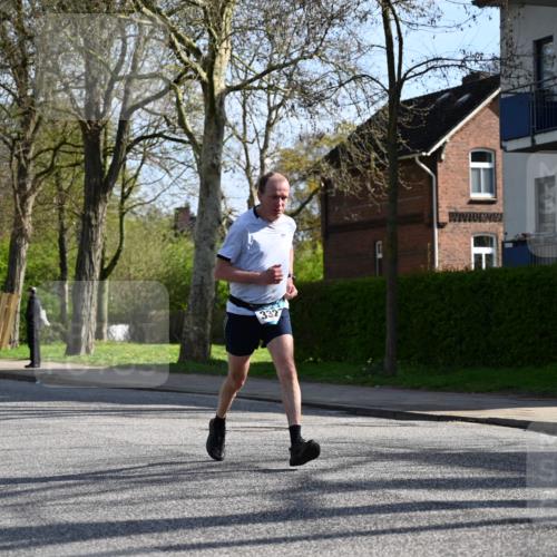 12.04.2026 - 45. Internationalen Wilhelmsburger Insellauf J. Mangold http://msf.ph/oto/9457370 12.04.2026 10:33:02 Ziel 5623, 3708, 4322, 3327, 5764, 2892, 5821, 4738, 2893, 5843, 3447, 4441, 4945 meine-sportfotos.de