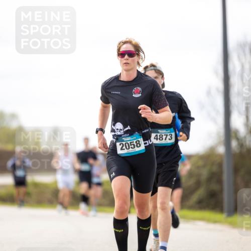 12.04.2026 - 45. Internationalen Wilhelmsburger Insellauf Michael Strokosch http://msf.ph/oto/9457390 12.04.2026 12:40:07 Laufen 2058, 4873 meine-sportfotos.de