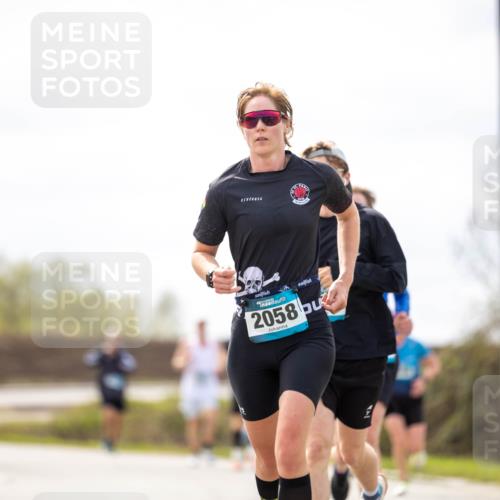 12.04.2026 - 45. Internationalen Wilhelmsburger Insellauf Michael Strokosch http://msf.ph/oto/9457391 12.04.2026 12:40:07 Laufen 2058 meine-sportfotos.de