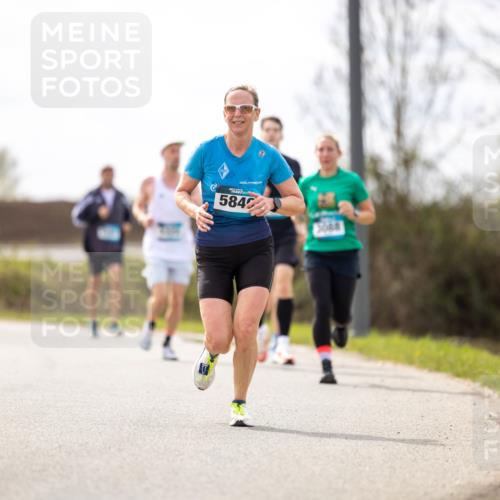 12.04.2026 - 45. Internationalen Wilhelmsburger Insellauf Michael Strokosch http://msf.ph/oto/9457405 12.04.2026 12:40:11 Laufen 5842 meine-sportfotos.de
