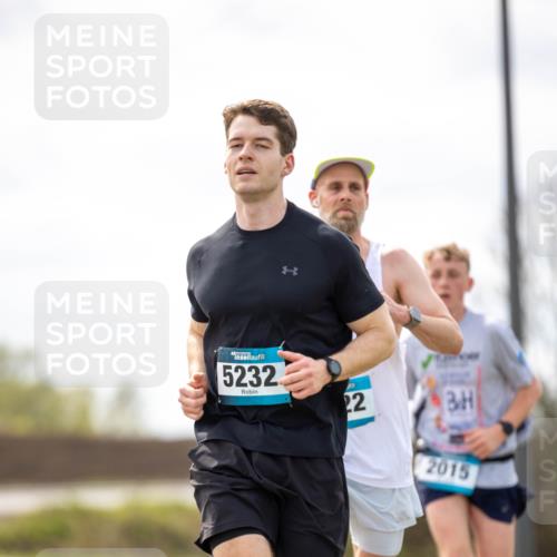 12.04.2026 - 45. Internationalen Wilhelmsburger Insellauf Michael Strokosch http://msf.ph/oto/9457421 12.04.2026 12:40:16 Laufen 45, 5232, 22, 2015 meine-sportfotos.de