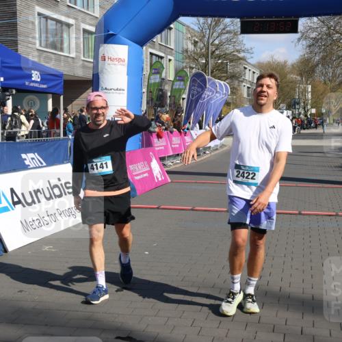 12.04.2026 - 45. Internationalen Wilhelmsburger Insellauf Strokosch-Dieckow http://msf.ph/oto/9457432 12.04.2026 11:03:50 Ziel 4141, 2422 meine-sportfotos.de