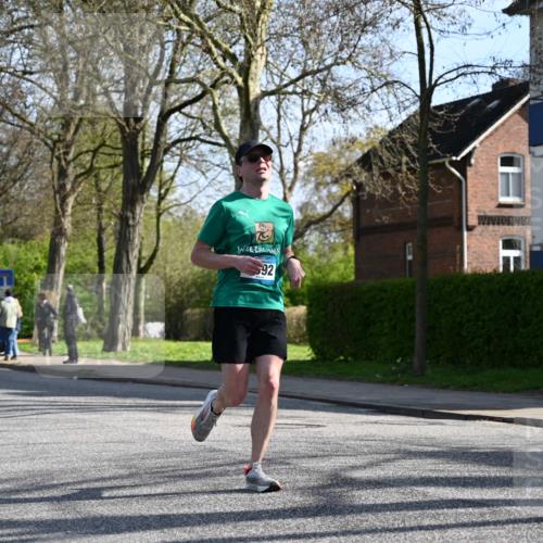 12.04.2026 - 45. Internationalen Wilhelmsburger Insellauf J. Mangold http://msf.ph/oto/9457436 12.04.2026 10:33:12 Ziel 3327, 5764, 2892, 5821, 4738, 2893, 5843, 3447, 4441, 4945, 4043, 2632, 2504 meine-sportfotos.de