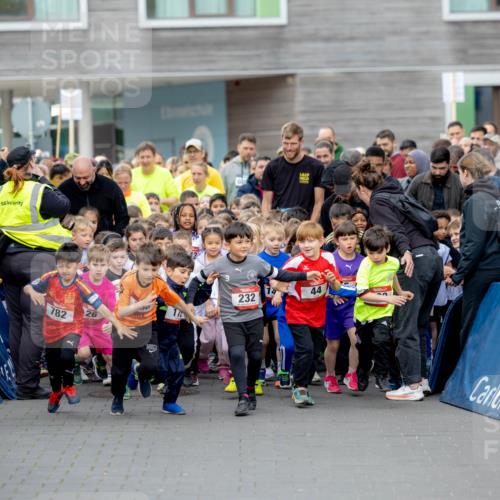 12.04.2026 - 45. Internationalen Wilhelmsburger Insellauf Michael Strokosch http://msf.ph/oto/9457463 12.04.2026 14:04:09 Laufen 782, 90, 17, 232, 44, 1404 meine-sportfotos.de