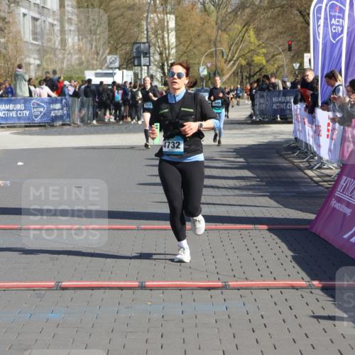 12.04.2026 - 45. Internationalen Wilhelmsburger Insellauf Strokosch-Dieckow http://msf.ph/oto/9457512 12.04.2026 11:04:02 Ziel 4732 meine-sportfotos.de