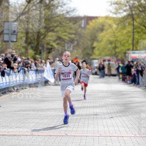 12.04.2026 - 45. Internationalen Wilhelmsburger Insellauf Michael Strokosch http://msf.ph/oto/9457572 12.04.2026 14:48:32 Laufen 10, 1835 meine-sportfotos.de