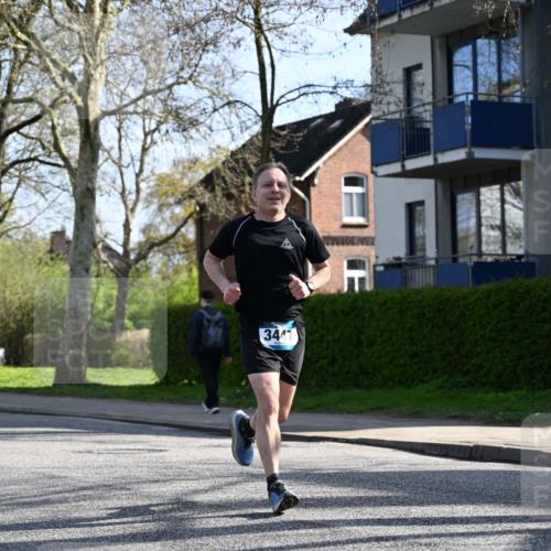 12.04.2026 - 45. Internationalen Wilhelmsburger Insellauf J. Mangold http://msf.ph/oto/9457579 12.04.2026 10:33:31 Ziel 5821, 4738, 2893, 5843, 3447, 4441, 4945, 4043, 2632, 2632, 2504, 4196, 5238, 5239, 5294, 3841, 3605, 2547, 3424, 3924 meine-sportfotos.de