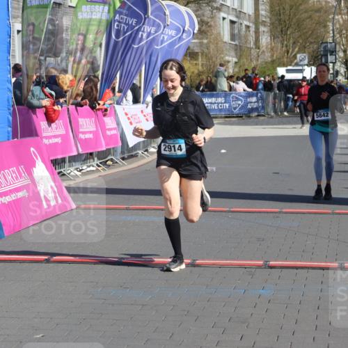 12.04.2026 - 45. Internationalen Wilhelmsburger Insellauf Strokosch-Dieckow http://msf.ph/oto/9457587 12.04.2026 11:04:08 Ziel 2914, 5842 meine-sportfotos.de
