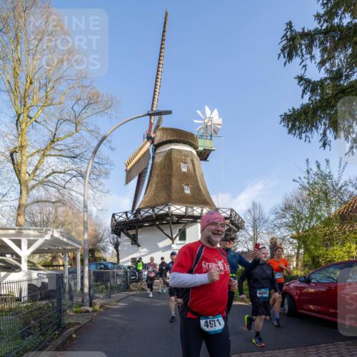 12.04.2026 - 45. Internationalen Wilhelmsburger Insellauf Michael Strokosch http://msf.ph/oto/9457589 12.04.2026 09:02:07 Laufen 4971, 4956, 5740 meine-sportfotos.de
