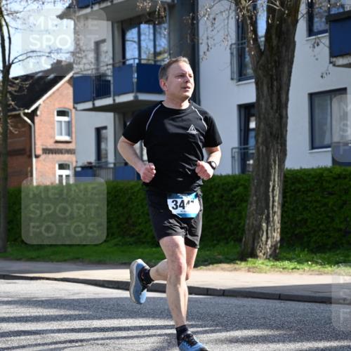 12.04.2026 - 45. Internationalen Wilhelmsburger Insellauf J. Mangold http://msf.ph/oto/9457606 12.04.2026 10:33:32 Ziel 5821, 4738, 2893, 5843, 3447, 4441, 4945, 4043, 2632, 2504, 4196, 5238, 5239, 5294, 3841, 3605, 2547, 3424, 3924, 4493 meine-sportfotos.de