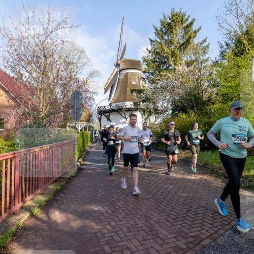 12.04.2026 - 45. Internationalen Wilhelmsburger Insellauf Michael Strokosch http://msf.ph/oto/9457607 12.04.2026 09:03:15 Laufen 211, 5664, 20, 24, 3589 meine-sportfotos.de