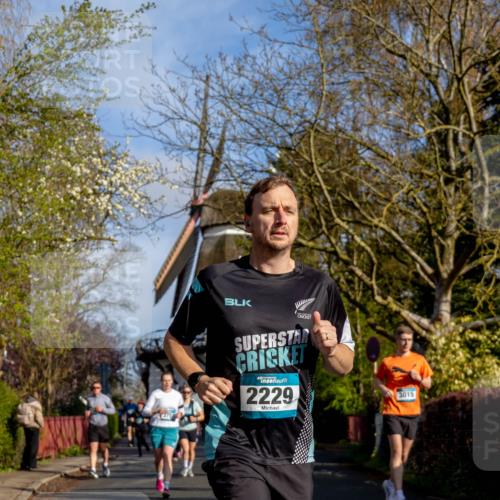 12.04.2026 - 45. Internationalen Wilhelmsburger Insellauf Michael Strokosch http://msf.ph/oto/9457609 12.04.2026 09:03:53 Laufen 2229, 3015 meine-sportfotos.de