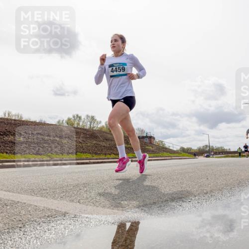 12.04.2026 - 45. Internationalen Wilhelmsburger Insellauf Michael Strokosch http://msf.ph/oto/9457635 12.04.2026 12:39:21 Laufen 4459 meine-sportfotos.de