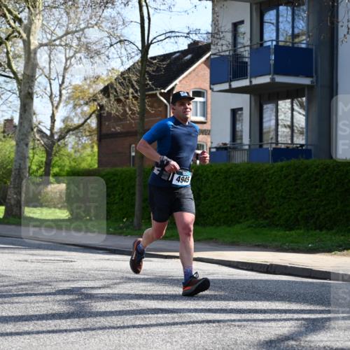 12.04.2026 - 45. Internationalen Wilhelmsburger Insellauf J. Mangold http://msf.ph/oto/9457692 12.04.2026 10:33:39 Ziel 3447, 4441, 4945, 4043, 2632, 2504, 4196, 5238, 5239, 5294, 5238, 5239, 5294, 3841, 3605, 2547, 3424, 3924, 4493, 3945, 3613 meine-sportfotos.de