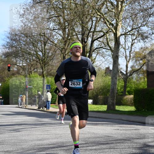 12.04.2026 - 45. Internationalen Wilhelmsburger Insellauf J. Mangold http://msf.ph/oto/9457729 12.04.2026 10:33:44 Ziel 4441, 4945, 4043, 2632, 2504, 4196, 5238, 5239, 5294, 3841, 3605, 2547, 3424, 3924, 4493, 4493, 3945, 3613, 2270 meine-sportfotos.de