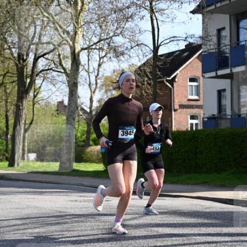 12.04.2026 - 45. Internationalen Wilhelmsburger Insellauf J. Mangold http://msf.ph/oto/9457840 12.04.2026 10:34:12 Ziel 2547, 3424, 3924, 4493, 3945, 3613, 2270, 4555, 2472, 2559, 3636, 3929, 5480, 3042, 3065, 2123, 3485, 3485, 3133, 4807, 3385, 2402, 2917, 2459, 2488, 2482, 4108, 3324 meine-sportfotos.de