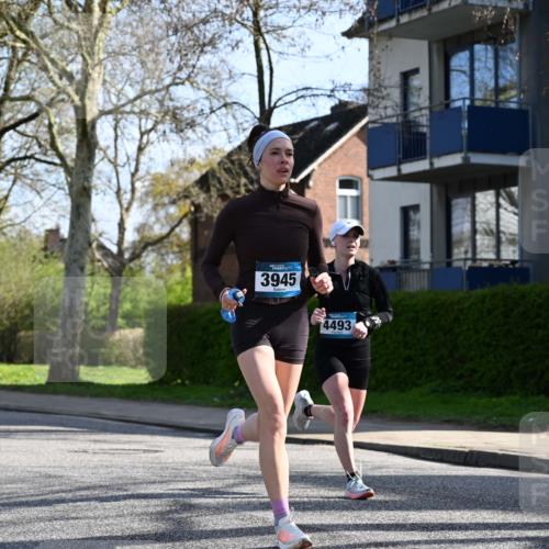 12.04.2026 - 45. Internationalen Wilhelmsburger Insellauf J. Mangold http://msf.ph/oto/9457843 12.04.2026 10:34:12 Ziel 2547, 3424, 3924, 4493, 3945, 3613, 2270, 4555, 2472, 2559, 3636, 3929, 5480, 3042, 3065, 2123, 3485, 3485, 3133, 4807, 3385, 2402, 2917, 2459, 2488, 2482, 4108, 3324 meine-sportfotos.de
