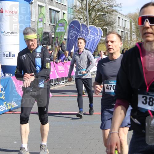 12.04.2026 - 45. Internationalen Wilhelmsburger Insellauf Strokosch-Dieckow http://msf.ph/oto/9457846 12.04.2026 10:47:12 Ziel 5538, 4706, 4700, 5803, 2206, 5421, 5626, 3493, 3494 meine-sportfotos.de