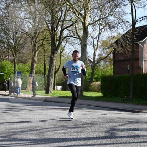 12.04.2026 - 45. Internationalen Wilhelmsburger Insellauf J. Mangold http://msf.ph/oto/9457870 12.04.2026 10:34:18 Ziel 4493, 3945, 3613, 2270, 4555, 2472, 2559, 3636, 3929, 5480, 3042, 3065, 2123, 2123, 3485, 3133, 4807, 3385, 2402, 2917, 2459, 2488, 2482, 4108, 3324, 5492 meine-sportfotos.de