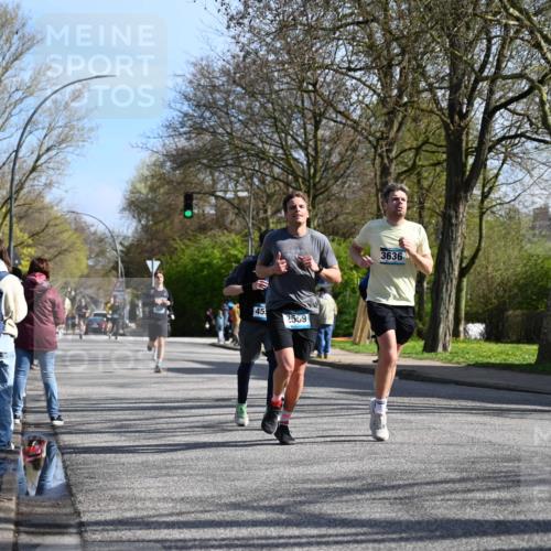 12.04.2026 - 45. Internationalen Wilhelmsburger Insellauf J. Mangold http://msf.ph/oto/9457893 12.04.2026 10:34:21 Ziel 4493, 3945, 3613, 2270, 4555, 2472, 2559, 3636, 3929, 5480, 3042, 3065, 2123, 3485, 3133, 4807, 3385, 2402, 2917, 2459, 2488, 2482, 4108, 2488, 2482, 4108, 3324, 5492, 5036, 5048 meine-sportfotos.de