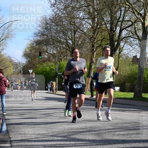 12.04.2026 - 45. Internationalen Wilhelmsburger Insellauf J. Mangold http://msf.ph/oto/9457897 12.04.2026 10:34:22 Ziel 3945, 3613, 2270, 4555, 2472, 2559, 3636, 3929, 5480, 3042, 3065, 2123, 3485, 3133, 4807, 3385, 2402, 2917, 2459, 2488, 2482, 4108, 3324, 5492, 5036, 5048, 2423, 2814 meine-sportfotos.de