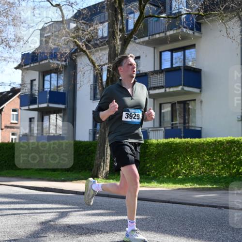12.04.2026 - 45. Internationalen Wilhelmsburger Insellauf J. Mangold http://msf.ph/oto/9457939 12.04.2026 10:34:26 Ziel 3613, 2270, 4555, 2472, 2559, 3636, 3929, 5480, 3042, 3065, 2123, 3485, 3133, 4807, 4807, 3385, 2402, 2917, 2459, 2488, 2482, 4108, 3324, 5492, 5036, 5048, 2423, 2814, 4000, 5551 meine-sportfotos.de