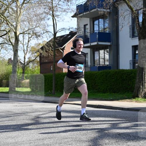 12.04.2026 - 45. Internationalen Wilhelmsburger Insellauf J. Mangold http://msf.ph/oto/9457974 12.04.2026 10:34:35 Ziel 3929, 5480, 3042, 3065, 2123, 3485, 3133, 4807, 3385, 2402, 2917, 2459, 2488, 2482, 4108, 3324, 5492, 5036, 5048, 2423, 2814, 4000, 5551, 4109, 2497 meine-sportfotos.de