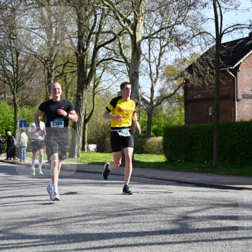 12.04.2026 - 45. Internationalen Wilhelmsburger Insellauf J. Mangold http://msf.ph/oto/9457993 12.04.2026 10:34:41 Ziel 2123, 3485, 3133, 4807, 3385, 2402, 2917, 2459, 2488, 2482, 4108, 3324, 5492, 5036, 5048, 2423, 2814, 4000, 5551, 4109, 4109, 2497, 2583, 3759, 4127 meine-sportfotos.de