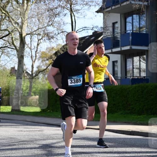 12.04.2026 - 45. Internationalen Wilhelmsburger Insellauf J. Mangold http://msf.ph/oto/9458014 12.04.2026 10:34:42 Ziel 2123, 3485, 3133, 4807, 3385, 2402, 2917, 2459, 2488, 2482, 4108, 3324, 5492, 5036, 5048, 2423, 2814, 4000, 5551, 4109, 2497, 2583, 3759, 4127 meine-sportfotos.de