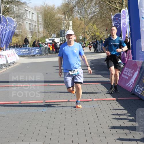 12.04.2026 - 45. Internationalen Wilhelmsburger Insellauf Strokosch-Dieckow http://msf.ph/oto/9458042 12.04.2026 10:47:35 Ziel 4992, 3450, 5054 meine-sportfotos.de