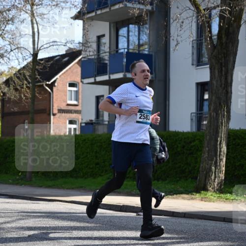 12.04.2026 - 45. Internationalen Wilhelmsburger Insellauf J. Mangold http://msf.ph/oto/9458154 12.04.2026 10:35:14 Ziel 5551, 4109, 2497, 2583, 3759, 4127, 5523, 4884, 5603, 4521, 5731, 5731, 5950, 5042, 4050, 5589, 3084, 3516 meine-sportfotos.de