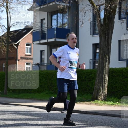 12.04.2026 - 45. Internationalen Wilhelmsburger Insellauf J. Mangold http://msf.ph/oto/9458155 12.04.2026 10:35:14 Ziel 5551, 4109, 2497, 2583, 3759, 4127, 5523, 4884, 5603, 4521, 5731, 5731, 5950, 5042, 4050, 5589, 3084, 3516 meine-sportfotos.de
