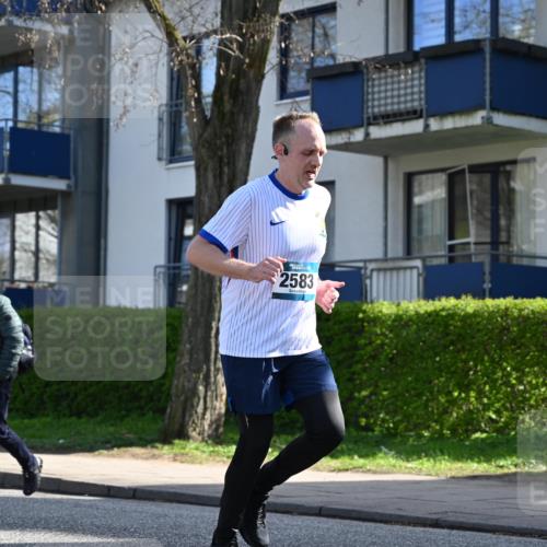12.04.2026 - 45. Internationalen Wilhelmsburger Insellauf J. Mangold http://msf.ph/oto/9458163 12.04.2026 10:35:14 Ziel 5551, 4109, 2497, 2583, 3759, 4127, 5523, 4884, 5603, 4521, 5731, 5731, 5950, 5042, 4050, 5589, 3084, 3516 meine-sportfotos.de