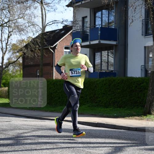 12.04.2026 - 45. Internationalen Wilhelmsburger Insellauf J. Mangold http://msf.ph/oto/9458272 12.04.2026 10:35:43 Ziel 5603, 4521, 5731, 5950, 5042, 4050, 5589, 3084, 3516, 3221, 2192, 3731, 4118, 4190, 4439, 4172, 4030, 5291 meine-sportfotos.de