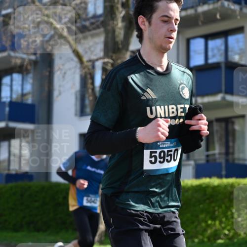 12.04.2026 - 45. Internationalen Wilhelmsburger Insellauf J. Mangold http://msf.ph/oto/9458300 12.04.2026 10:35:45 Ziel 5603, 4521, 5731, 5950, 5042, 4050, 5589, 3084, 3516, 3221, 2192, 3731, 2192, 3731, 4118, 4190, 4439, 4172, 4030, 5291 meine-sportfotos.de