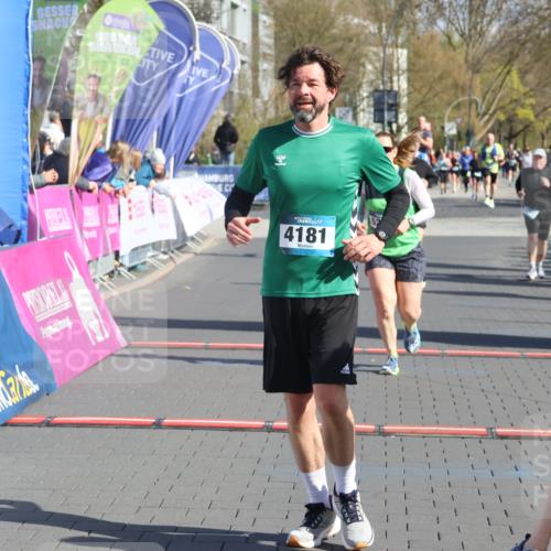 12.04.2026 - 45. Internationalen Wilhelmsburger Insellauf Strokosch-Dieckow http://msf.ph/oto/9458301 12.04.2026 10:48:04 Ziel 4181, 5272, 3174, 4360 meine-sportfotos.de
