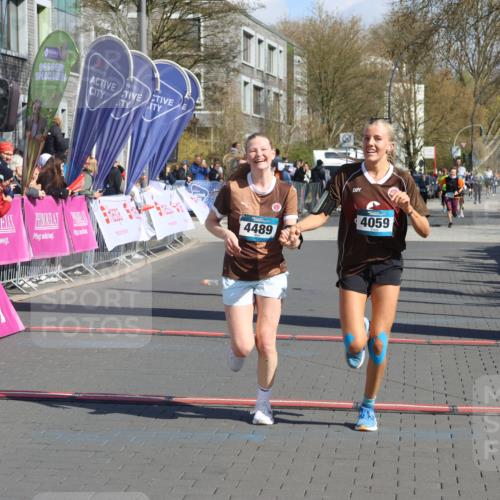 12.04.2026 - 45. Internationalen Wilhelmsburger Insellauf Strokosch-Dieckow http://msf.ph/oto/9458303 12.04.2026 11:04:45 Ziel 2664, 5792, 4059, 4489, 4686 meine-sportfotos.de