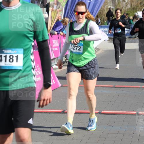 12.04.2026 - 45. Internationalen Wilhelmsburger Insellauf Strokosch-Dieckow http://msf.ph/oto/9458349 12.04.2026 10:48:06 Ziel 4181, 5272, 3174, 4360, 4539, 3762 meine-sportfotos.de