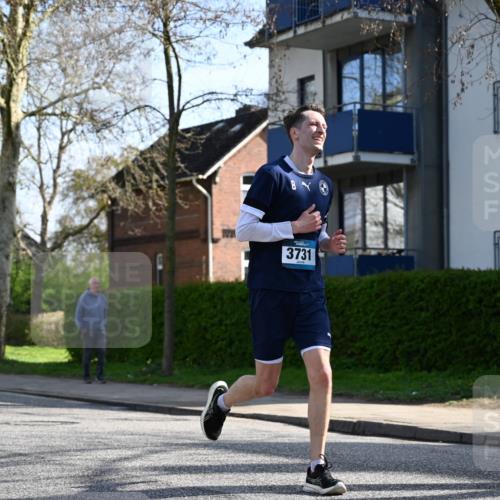 12.04.2026 - 45. Internationalen Wilhelmsburger Insellauf J. Mangold http://msf.ph/oto/9458375 12.04.2026 10:35:57 Ziel 4050, 5589, 3084, 3516, 3221, 2192, 3731, 4118, 4190, 4439, 4172, 4030, 5291, 2446, 2090, 5691, 3796 meine-sportfotos.de