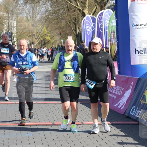 12.04.2026 - 45. Internationalen Wilhelmsburger Insellauf Strokosch-Dieckow http://msf.ph/oto/9458386 12.04.2026 10:48:13 Ziel 4539, 3762, 4568, 3325, 5749 meine-sportfotos.de