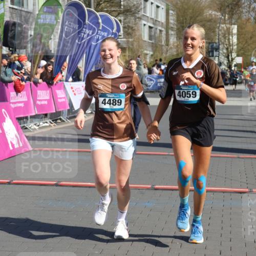 12.04.2026 - 45. Internationalen Wilhelmsburger Insellauf Strokosch-Dieckow http://msf.ph/oto/9458406 12.04.2026 11:04:46 Ziel 4059, 4489, 4686 meine-sportfotos.de