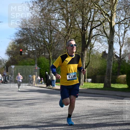 12.04.2026 - 45. Internationalen Wilhelmsburger Insellauf J. Mangold http://msf.ph/oto/9458421 12.04.2026 10:36:02 Ziel 3221, 2192, 3731, 4118, 4190, 4439, 4172, 4172, 4030, 5291, 2446, 2090, 5691, 3796, 2582, 3629, 3894 meine-sportfotos.de