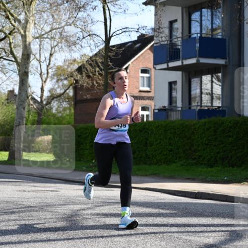 12.04.2026 - 45. Internationalen Wilhelmsburger Insellauf J. Mangold http://msf.ph/oto/9458433 12.04.2026 10:36:10 Ziel 2192, 3731, 4118, 4190, 4439, 4172, 4030, 5291, 2446, 2090, 5691, 3796, 2582, 2582, 3629, 3894, 4544, 3230 meine-sportfotos.de