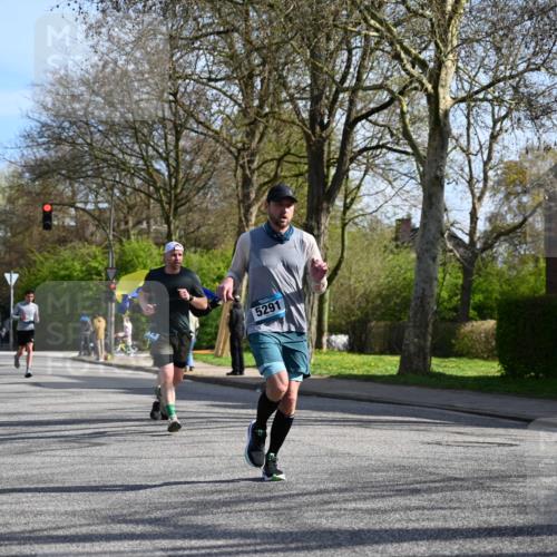 12.04.2026 - 45. Internationalen Wilhelmsburger Insellauf J. Mangold http://msf.ph/oto/9458458 12.04.2026 10:36:15 Ziel 4190, 4439, 4172, 4030, 5291, 2446, 2090, 5691, 3796, 2582, 3629, 3894, 4544, 3230, 4978 meine-sportfotos.de