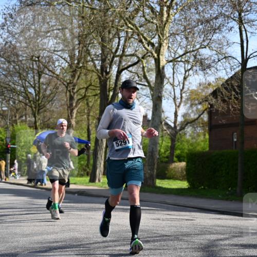12.04.2026 - 45. Internationalen Wilhelmsburger Insellauf J. Mangold http://msf.ph/oto/9458470 12.04.2026 10:36:15 Ziel 4190, 4439, 4172, 4030, 5291, 2446, 2090, 5691, 3796, 2582, 3629, 3894, 4544, 3230, 4978 meine-sportfotos.de