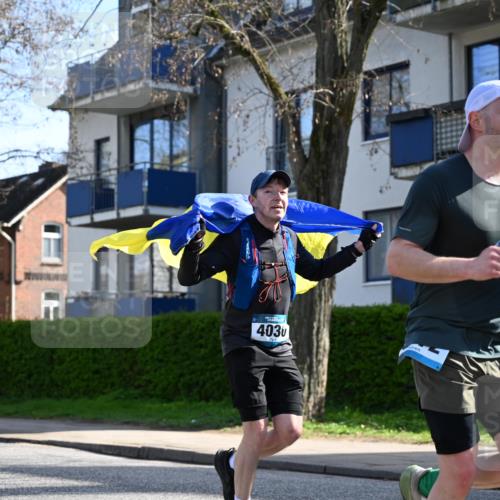 12.04.2026 - 45. Internationalen Wilhelmsburger Insellauf J. Mangold http://msf.ph/oto/9458500 12.04.2026 10:36:18 Ziel 4190, 4439, 4172, 4030, 5291, 2446, 2090, 5691, 3796, 2582, 3629, 3894, 4544, 4544, 3230, 4978 meine-sportfotos.de