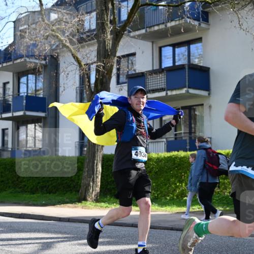 12.04.2026 - 45. Internationalen Wilhelmsburger Insellauf J. Mangold http://msf.ph/oto/9458505 12.04.2026 10:36:18 Ziel 4190, 4439, 4172, 4030, 5291, 2446, 2090, 5691, 3796, 2582, 3629, 3894, 4544, 4544, 3230, 4978 meine-sportfotos.de