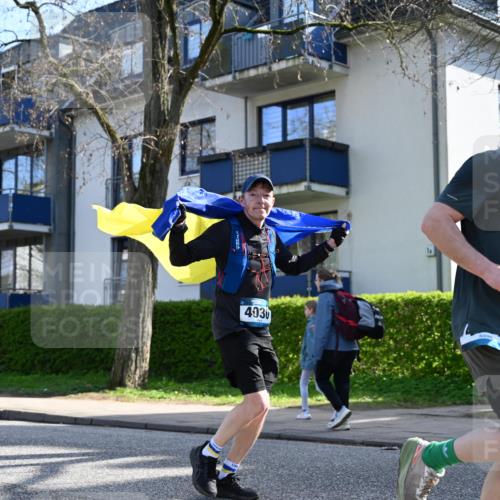 12.04.2026 - 45. Internationalen Wilhelmsburger Insellauf J. Mangold http://msf.ph/oto/9458506 12.04.2026 10:36:18 Ziel 4190, 4439, 4172, 4030, 5291, 2446, 2090, 5691, 3796, 2582, 3629, 3894, 4544, 4544, 3230, 4978 meine-sportfotos.de