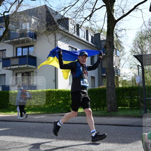 12.04.2026 - 45. Internationalen Wilhelmsburger Insellauf J. Mangold http://msf.ph/oto/9458515 12.04.2026 10:36:19 Ziel 4190, 4439, 4172, 4030, 5291, 2446, 2090, 5691, 3796, 2582, 3629, 3894, 4544, 3230, 4978, 5567 meine-sportfotos.de